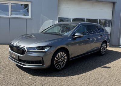 Skoda Superb 2.0 TSI Laurin & Klement